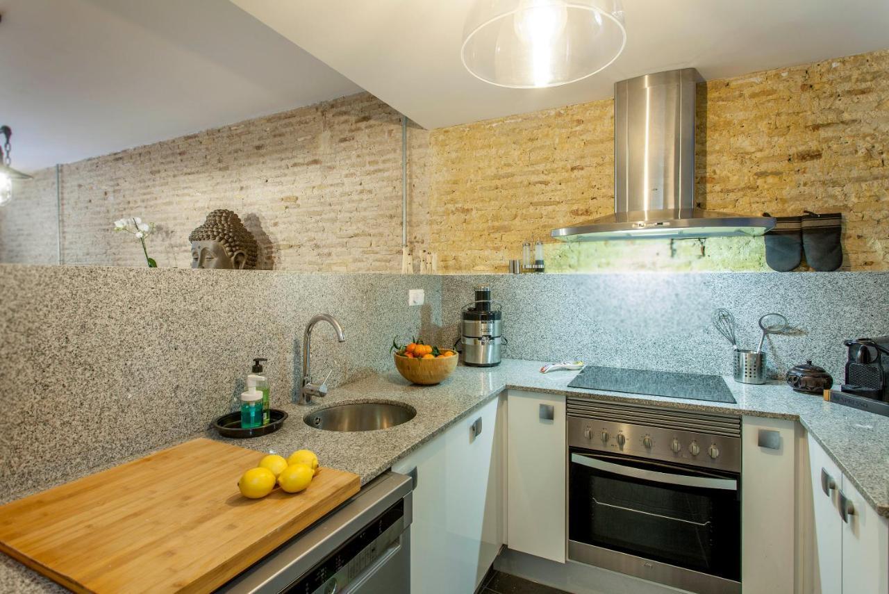 Luxurious & Alluring Home In Historic Town Walencja Zewnętrze zdjęcie