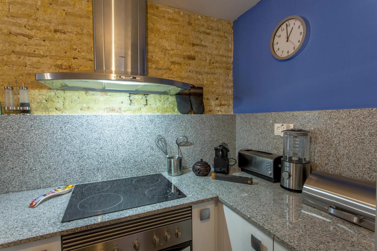 Luxurious & Alluring Home In Historic Town Walencja Zewnętrze zdjęcie